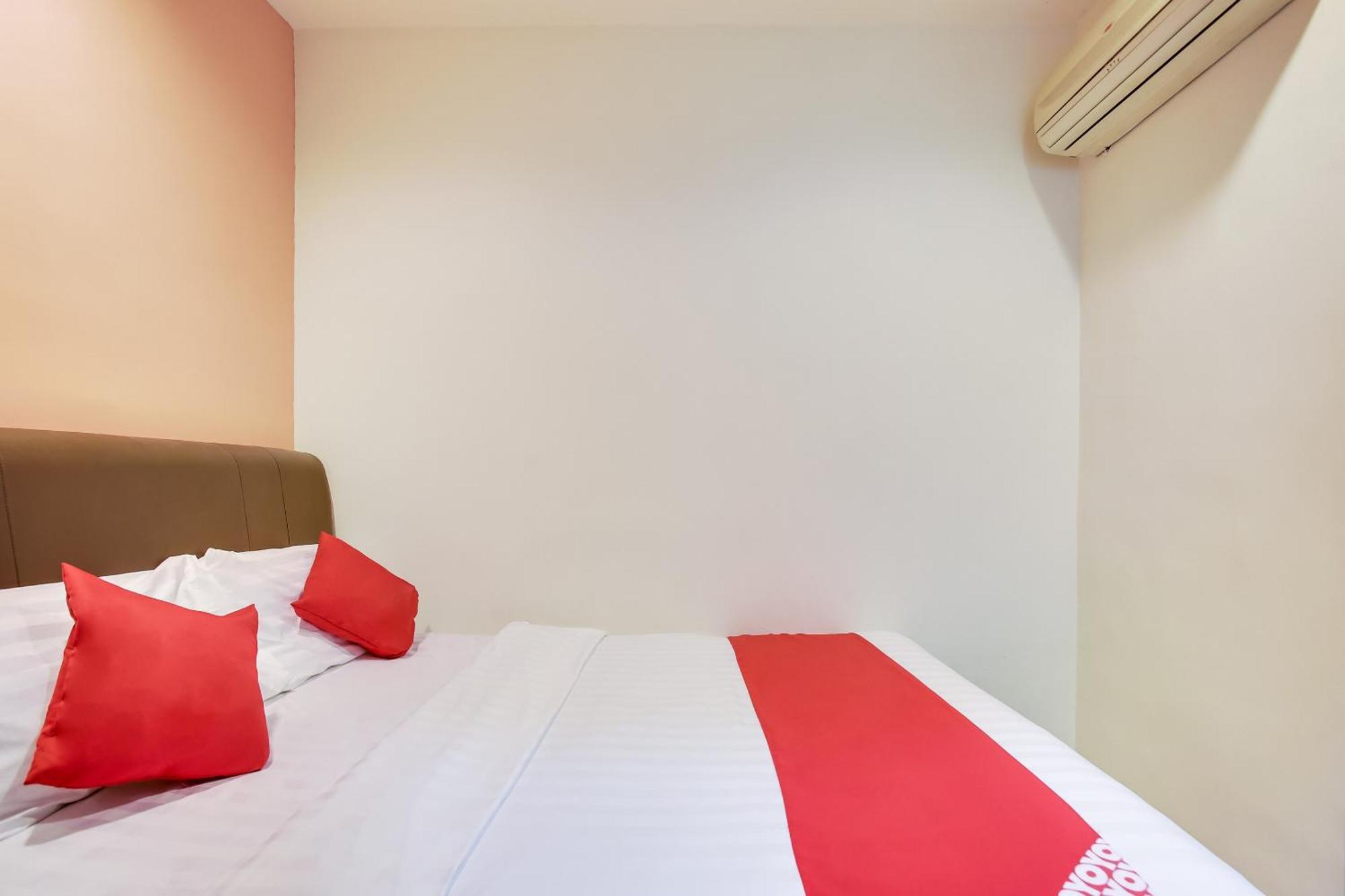 Oyo 90282 Hotel Taj Inn, Seksyen 7 Shah Alam Eksteriør billede